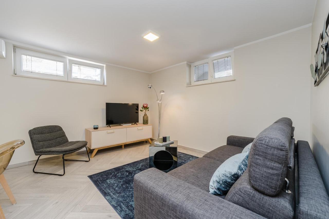 Karla Apartament